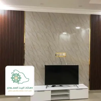 ديكور شاشه بسيط بجدة