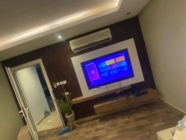 ديكور شاشه بديل الخشب معلم ديكورات