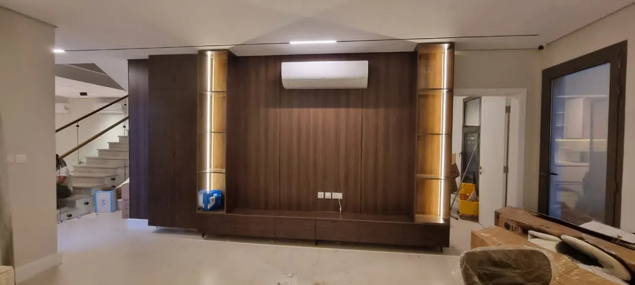 ديكور شاشة بديل الخشب