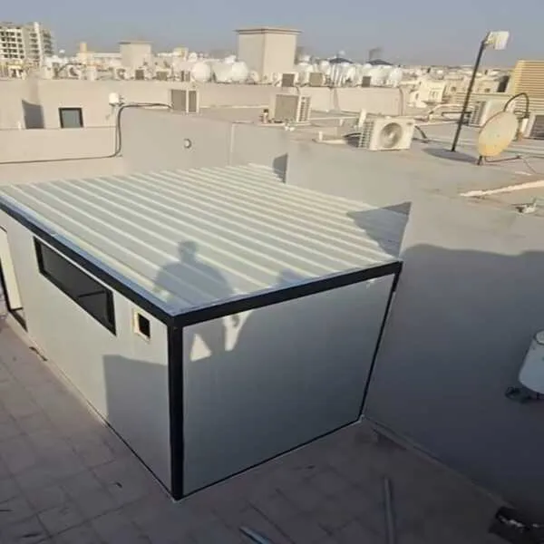 تركيب الألواح العازلة في جده